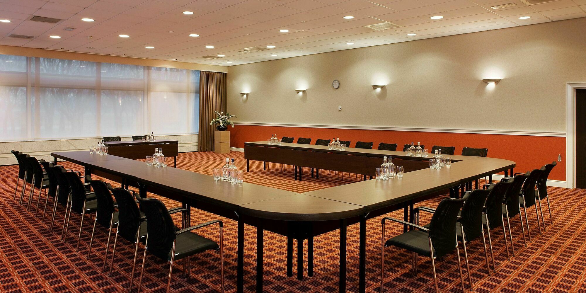 Holiday Inn Amsterdam Business photo
